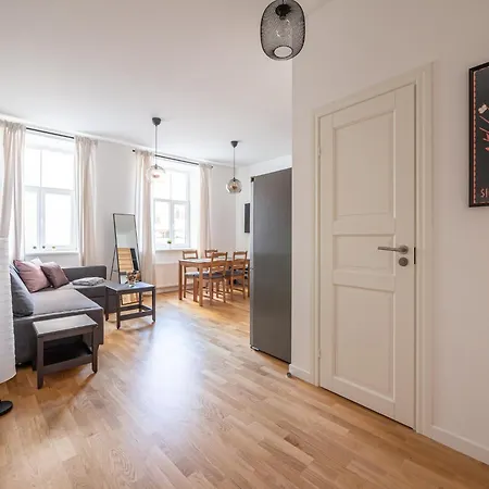Vermanes Garden Retreat By Innorental Apartment